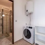 Apartment Modern 3 With Parking Next To Bulgaria Mall *
