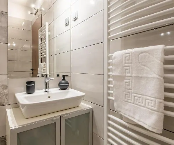 Modern 3 With Parking Next To Bulgaria Mall *