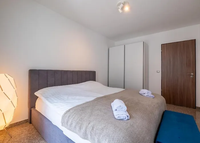 Modern 3 With Parking Next To Bulgaria Mall Appartamento Sofia