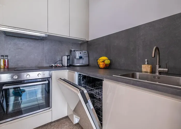 Appartement Modern 3 With Parking Next To Bulgaria Mall *