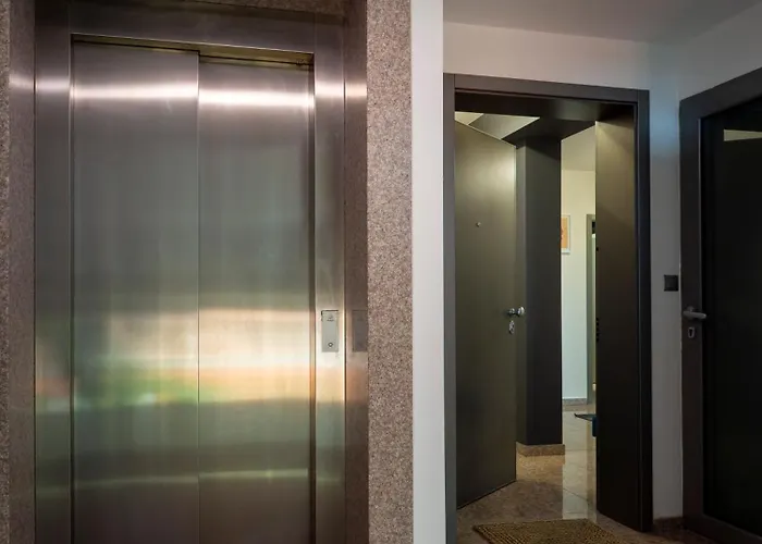 Lägenhet Modern 3 With Parking Next To Bulgaria Mall *