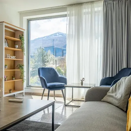 Modern 3 With Parking Next To Bulgaria Mall Apartamento *